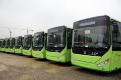 茶人巴士        绿色出行        安全第一 